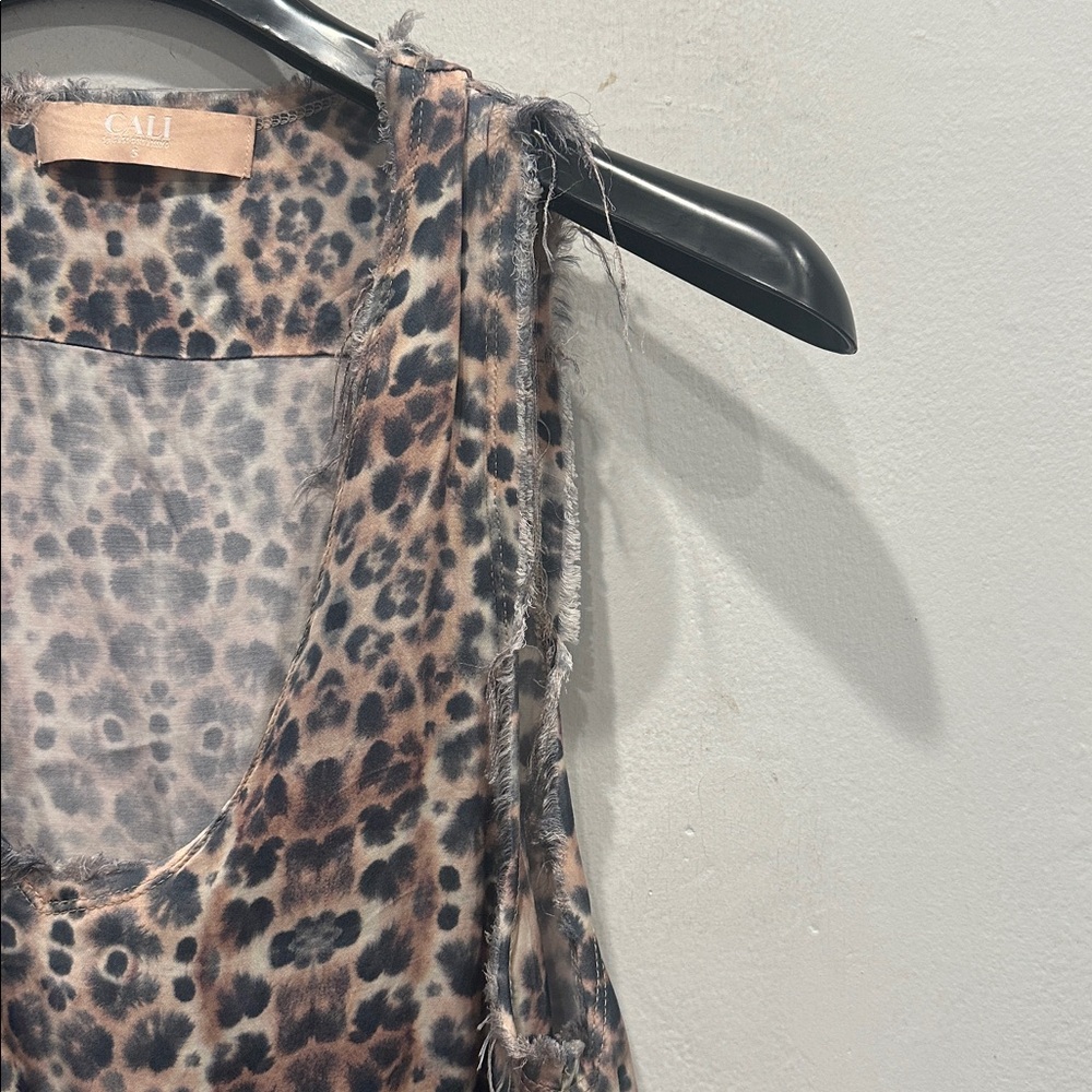 Cali by Cali Dreaming animal print silk top blouse tank size small brown black - Picture 4 of 7